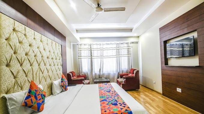 Hotel Neelam Manali Near Volvo Bus Stand Manali Ngoại thất bức ảnh