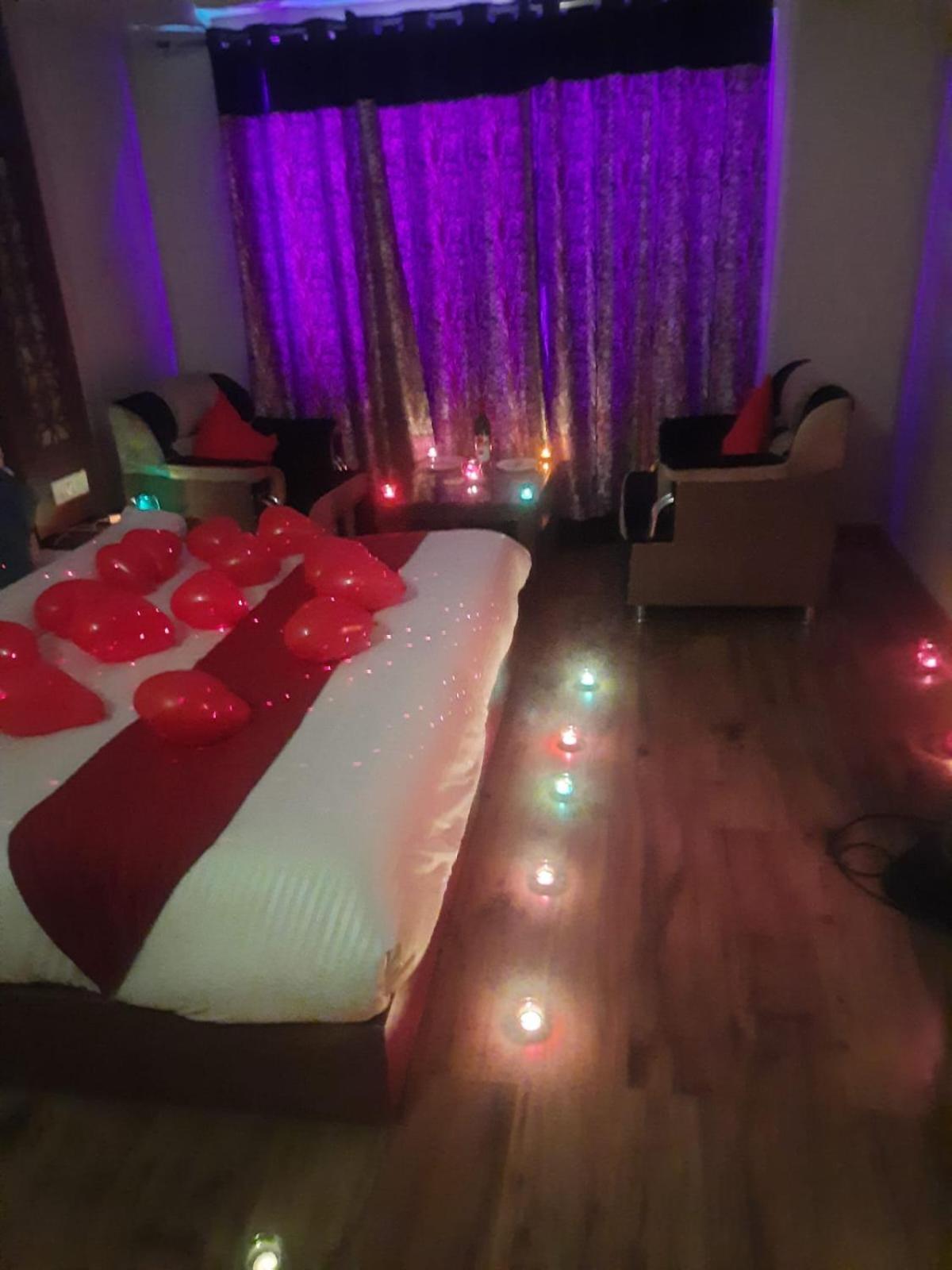 Hotel Neelam Manali Near Volvo Bus Stand Manali Ngoại thất bức ảnh