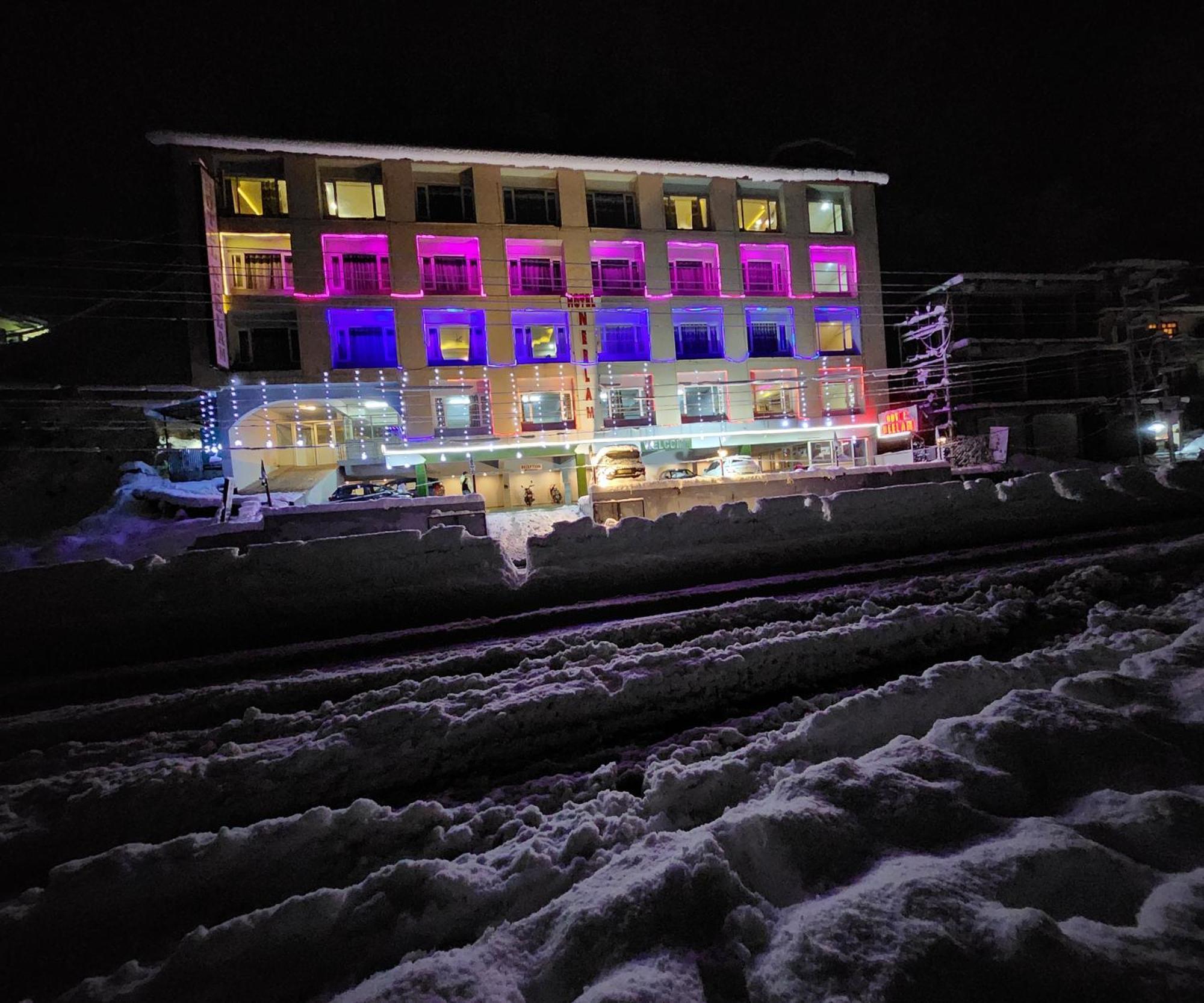 Hotel Neelam Manali Near Volvo Bus Stand Manali Ngoại thất bức ảnh
