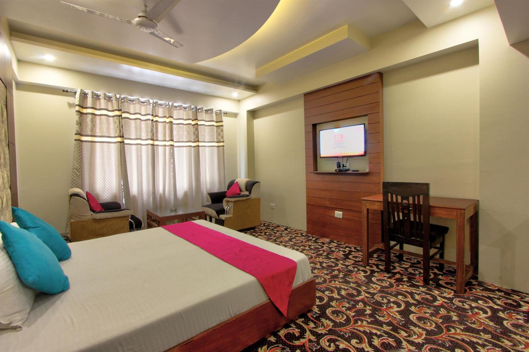 Hotel Neelam Manali Near Volvo Bus Stand Manali Ngoại thất bức ảnh
